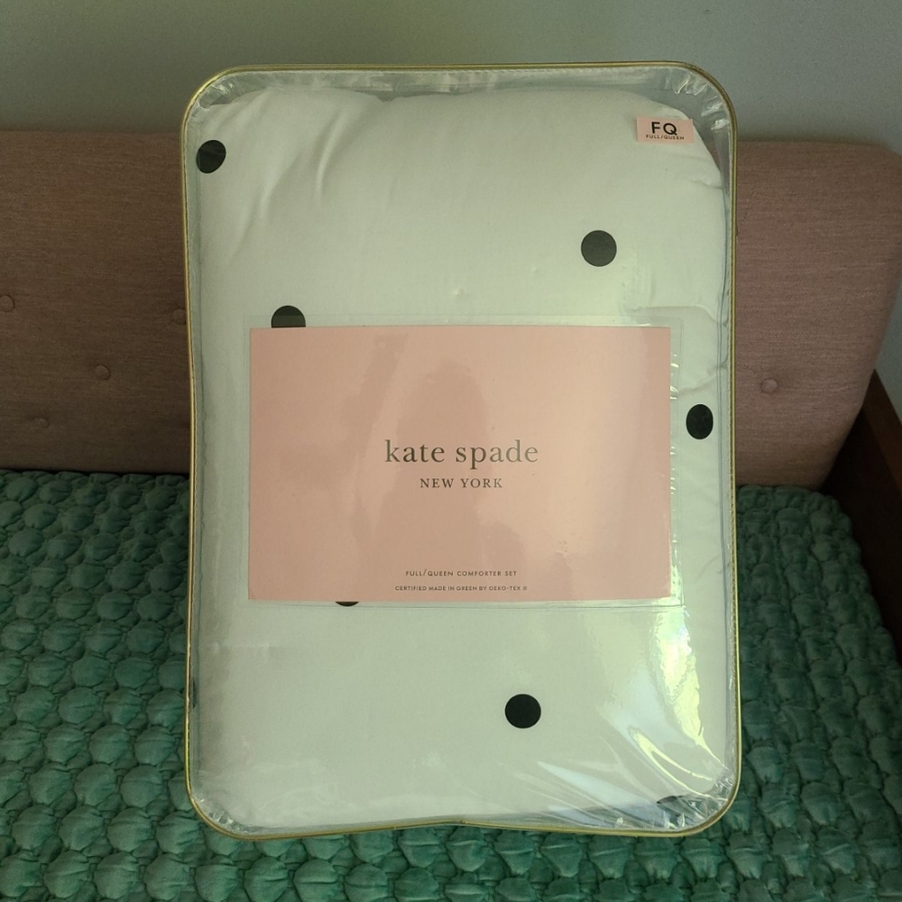 Polka Dot Comforter Full/Queen